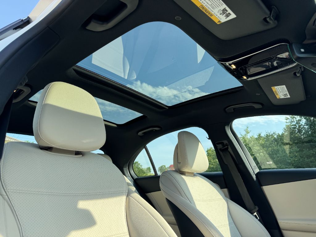 2023 Mercedes Benz C 300 photo 21