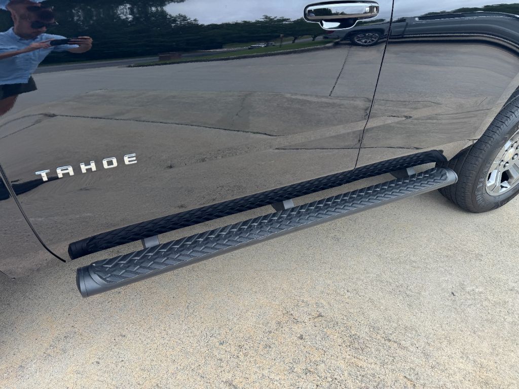 2018 Chevrolet Tahoe LT - Photo 11