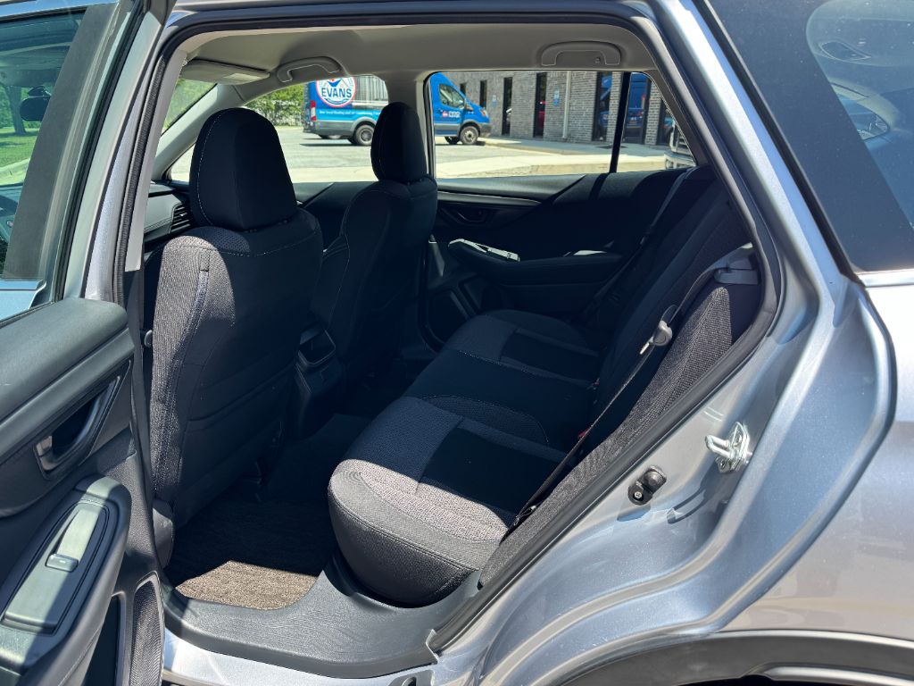 2021 Subaru Outback Base - Photo 13