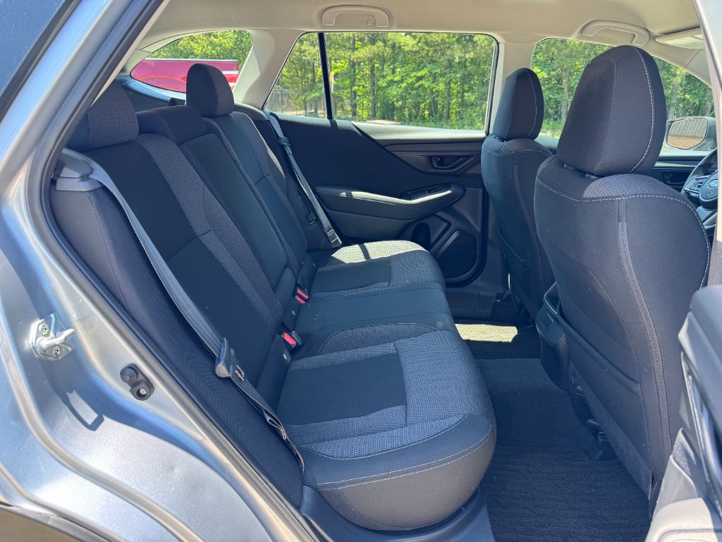 2021 Subaru Outback Base - Photo 17
