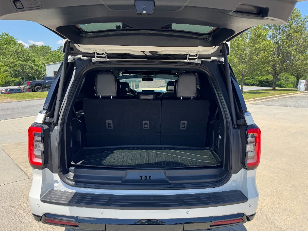 2022 Ford Expedition Limited - Photo 16