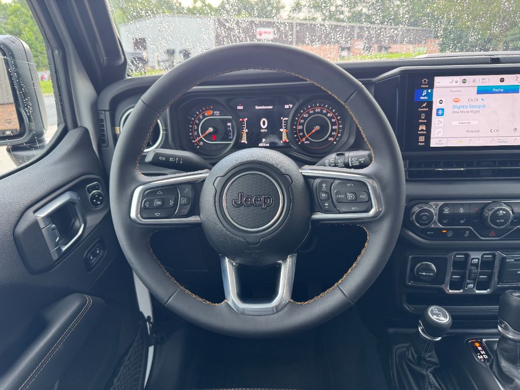 2024 Jeep Wrangler 4-Door Sahara - Photo 21