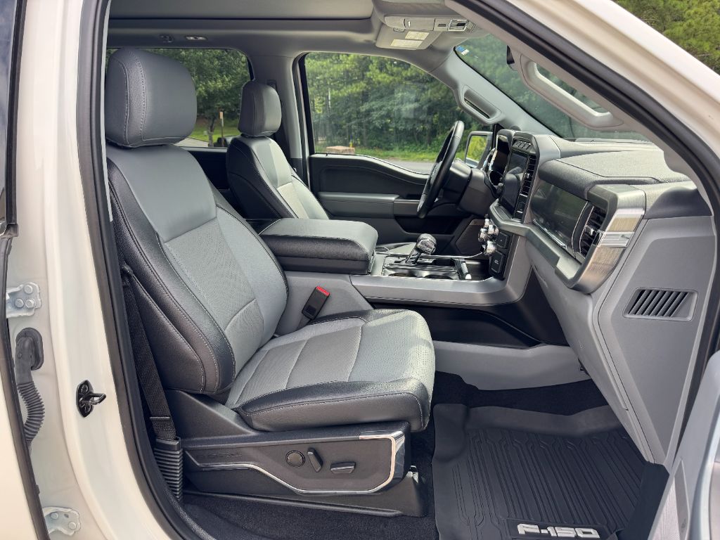 2023 Ford F-150 Lariat - Photo 19