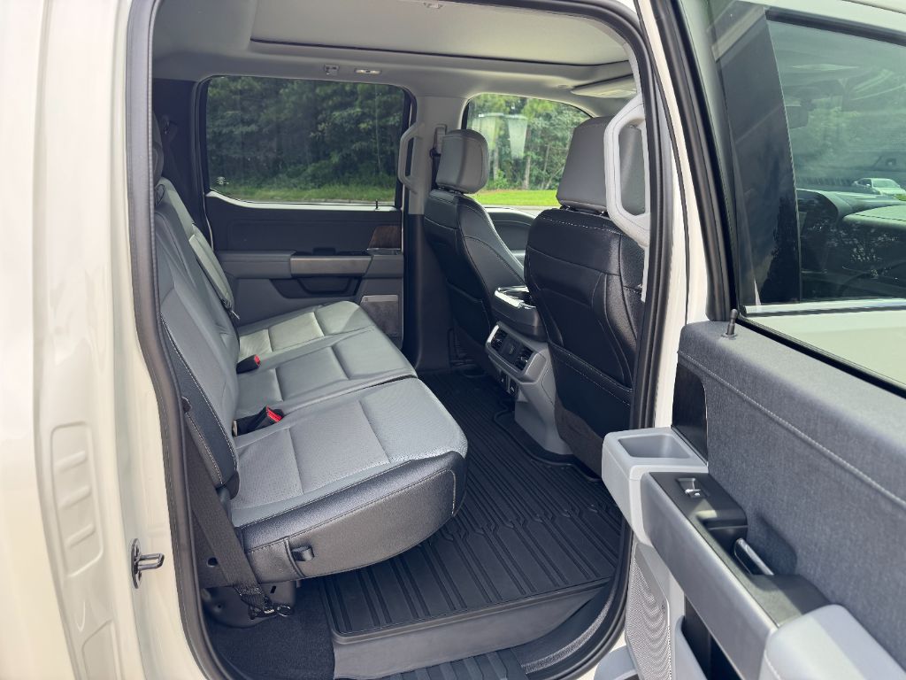 2023 Ford F-150 Lariat - Photo 16
