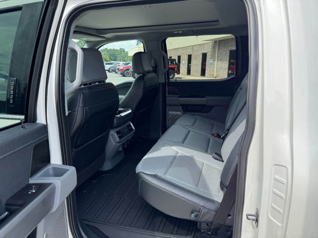 2023 Ford F-150 Lariat - Photo 14